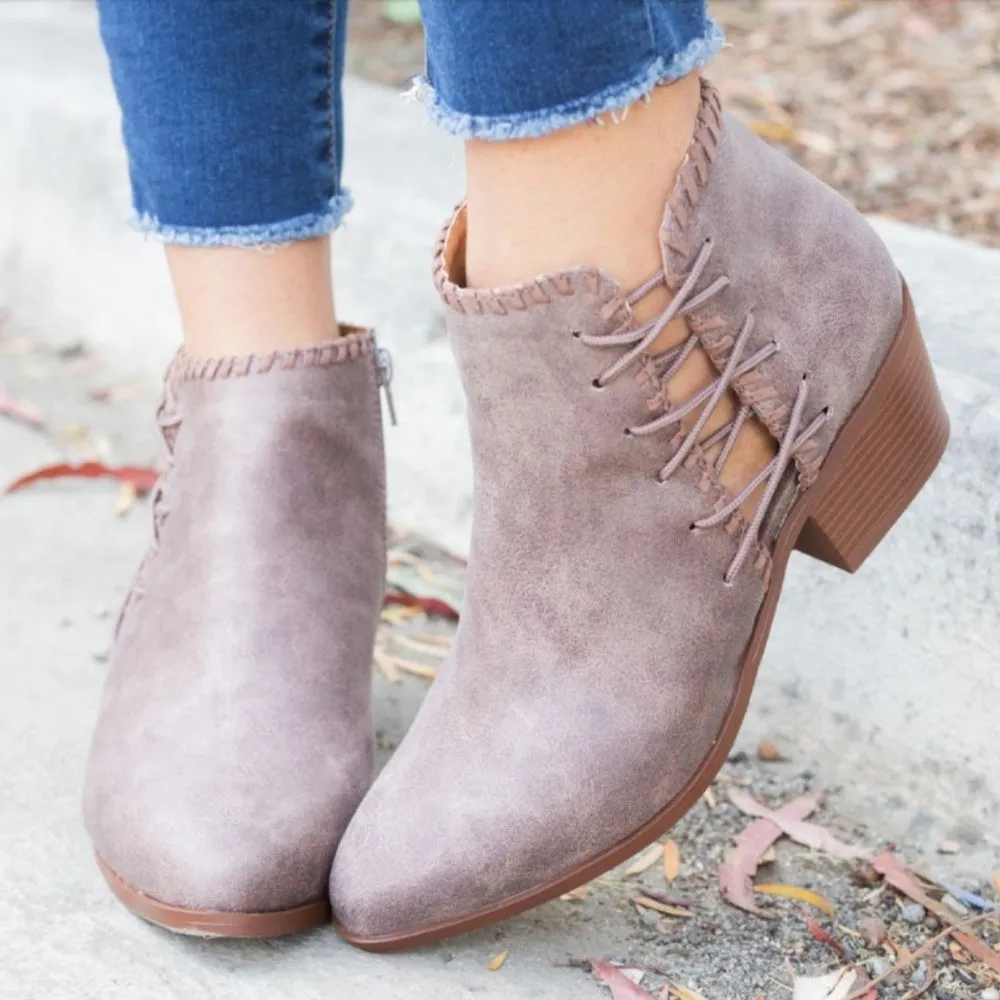 6, 10Light Brown Whipstitch On Bootie