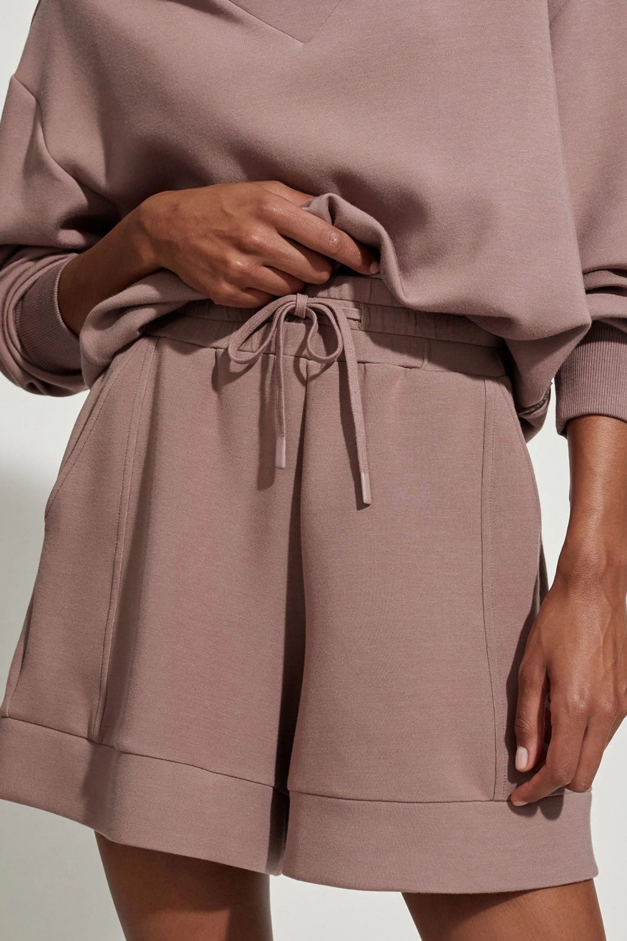 Alder High Rise Short