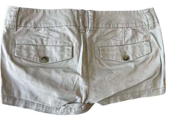 American Eagle Cream Stretch Cotton Shorts