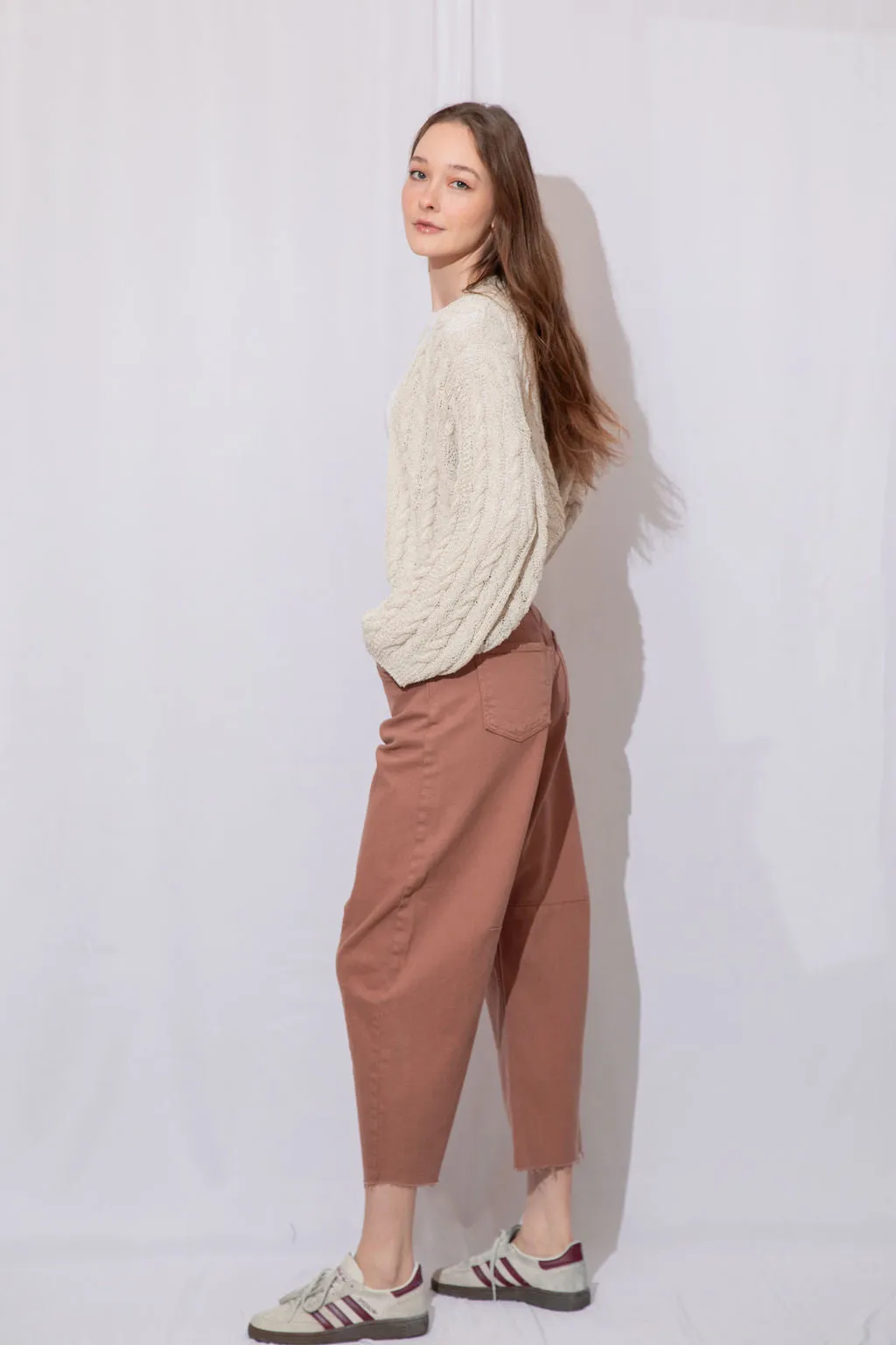 Barrel Jeans with Seams