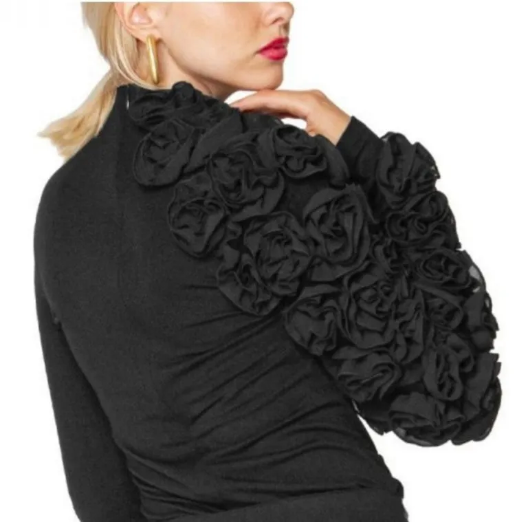 Black Beauty Rosette