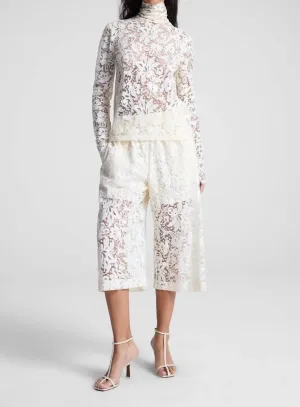 Bodie Short In Cream