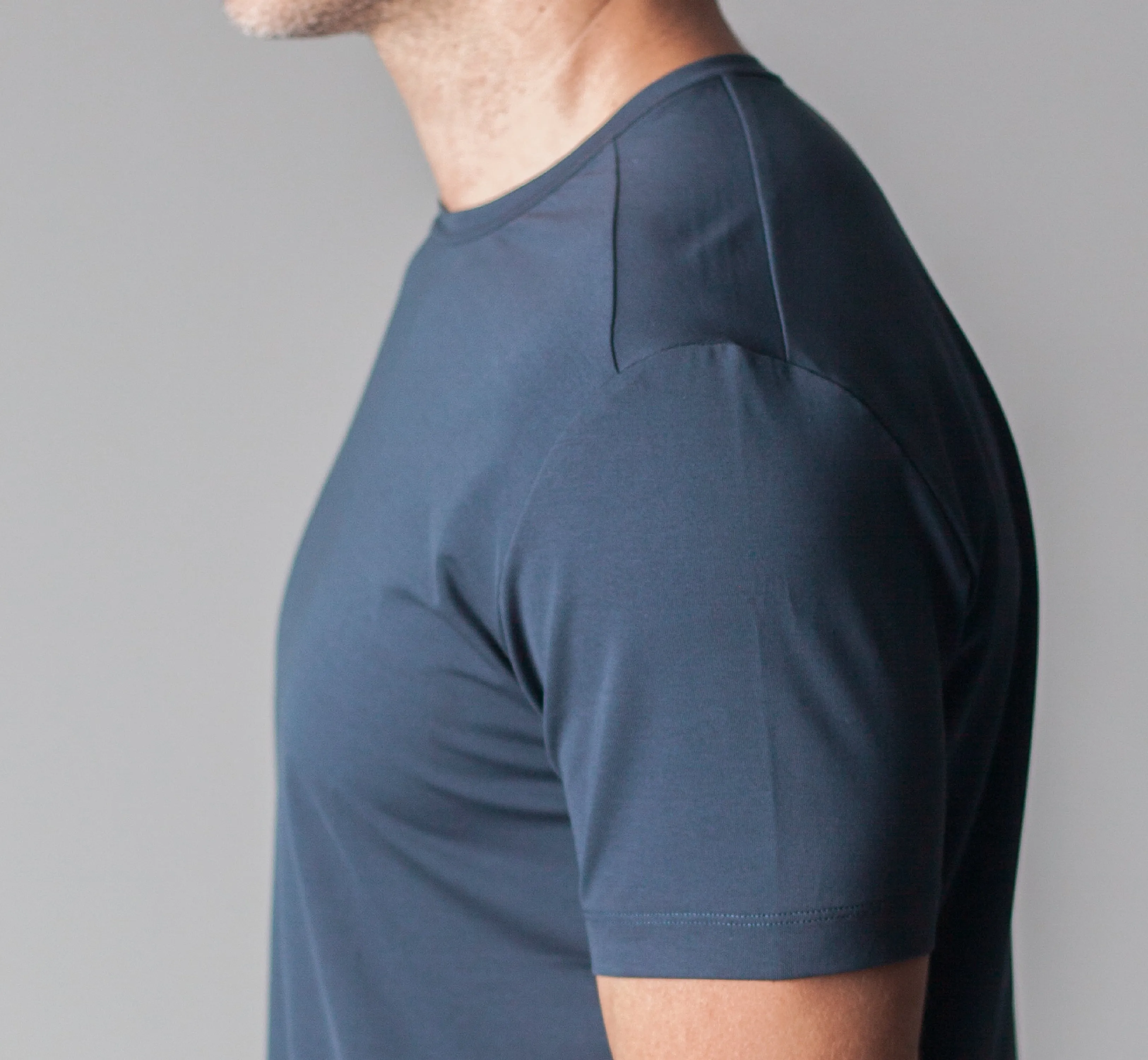 Buki   CINQO Crew Neck T-Shirt Blue Night