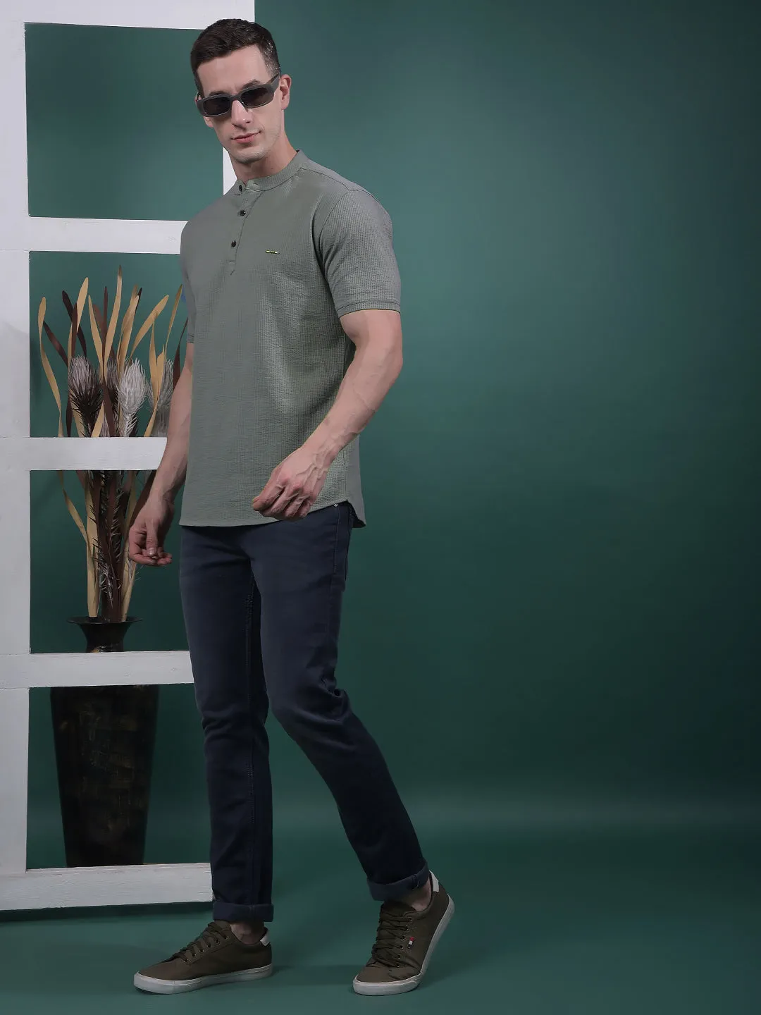 COBB SOLID OLIVE ROUND NECK T-SHIRT