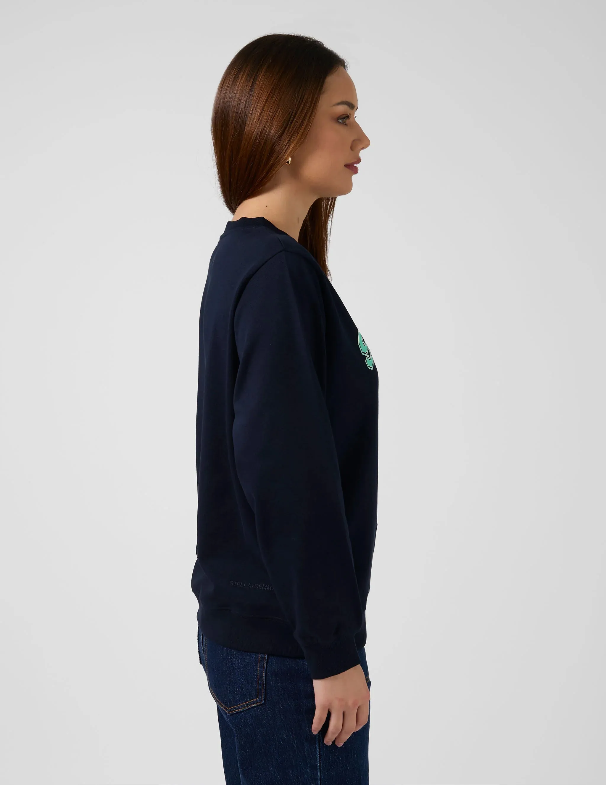 ESSENTIAL SWEATER