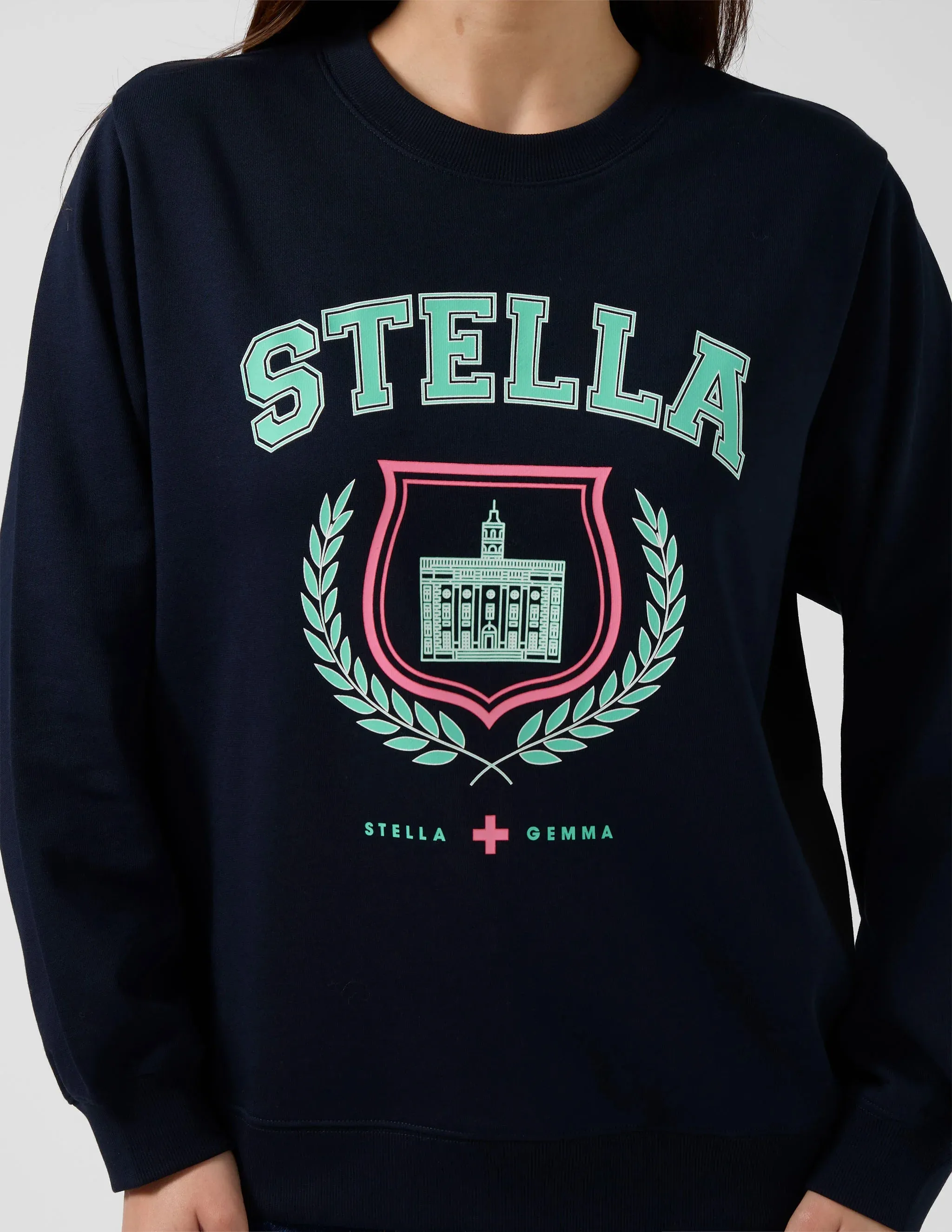 ESSENTIAL SWEATER