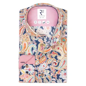 Extra long sleeves. Paisley stretch shirt