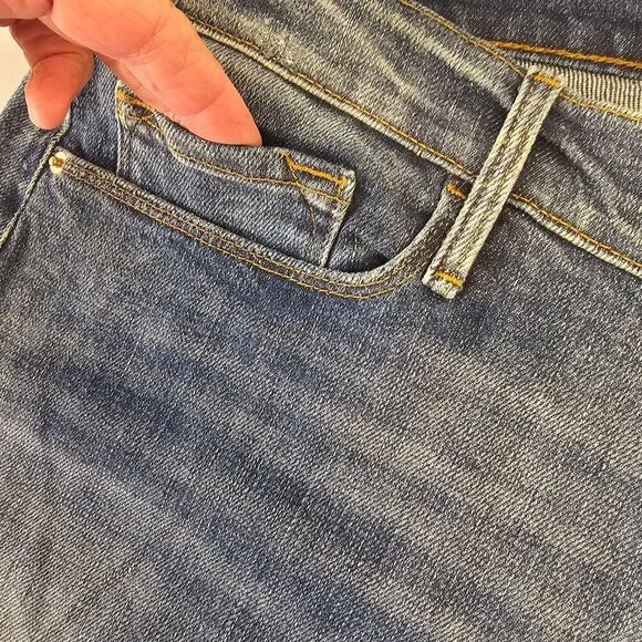Frame Denim Le Cutoff Jean Shorts Women Sz 33 High Rise Distressed Med Wash NEW
