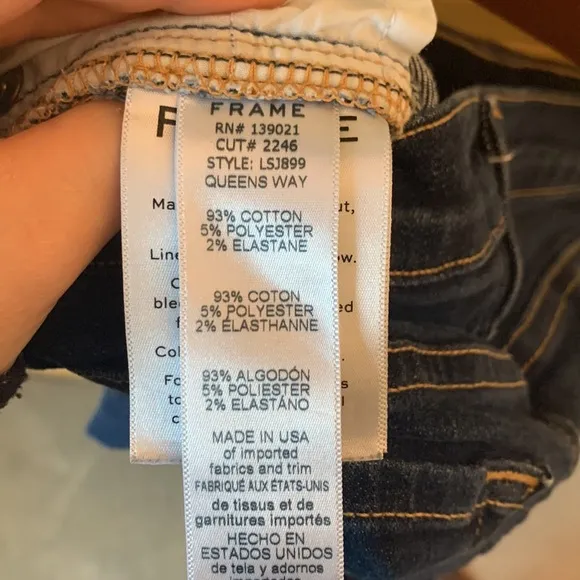 Frame Le Skinny de Jeanne in Queens Way Size 27