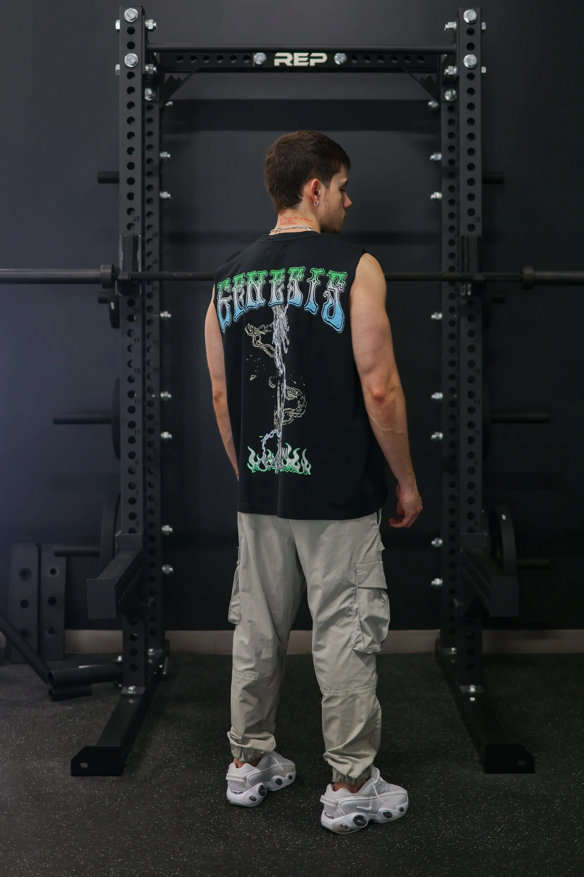 GENESIS RISING CUT-OFF - WASHED BLACK