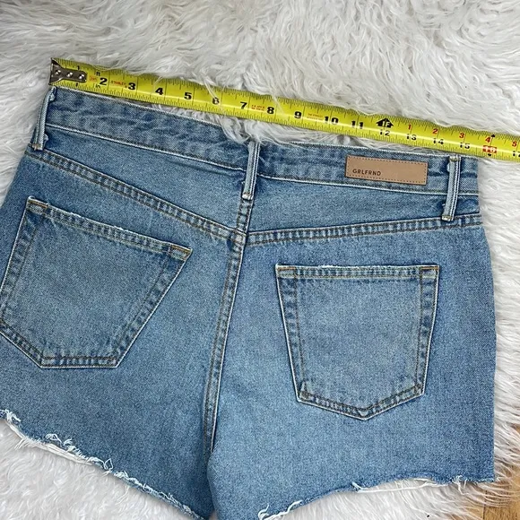 GRLFRND Helena destroyed jean shorts Size 28 EUC