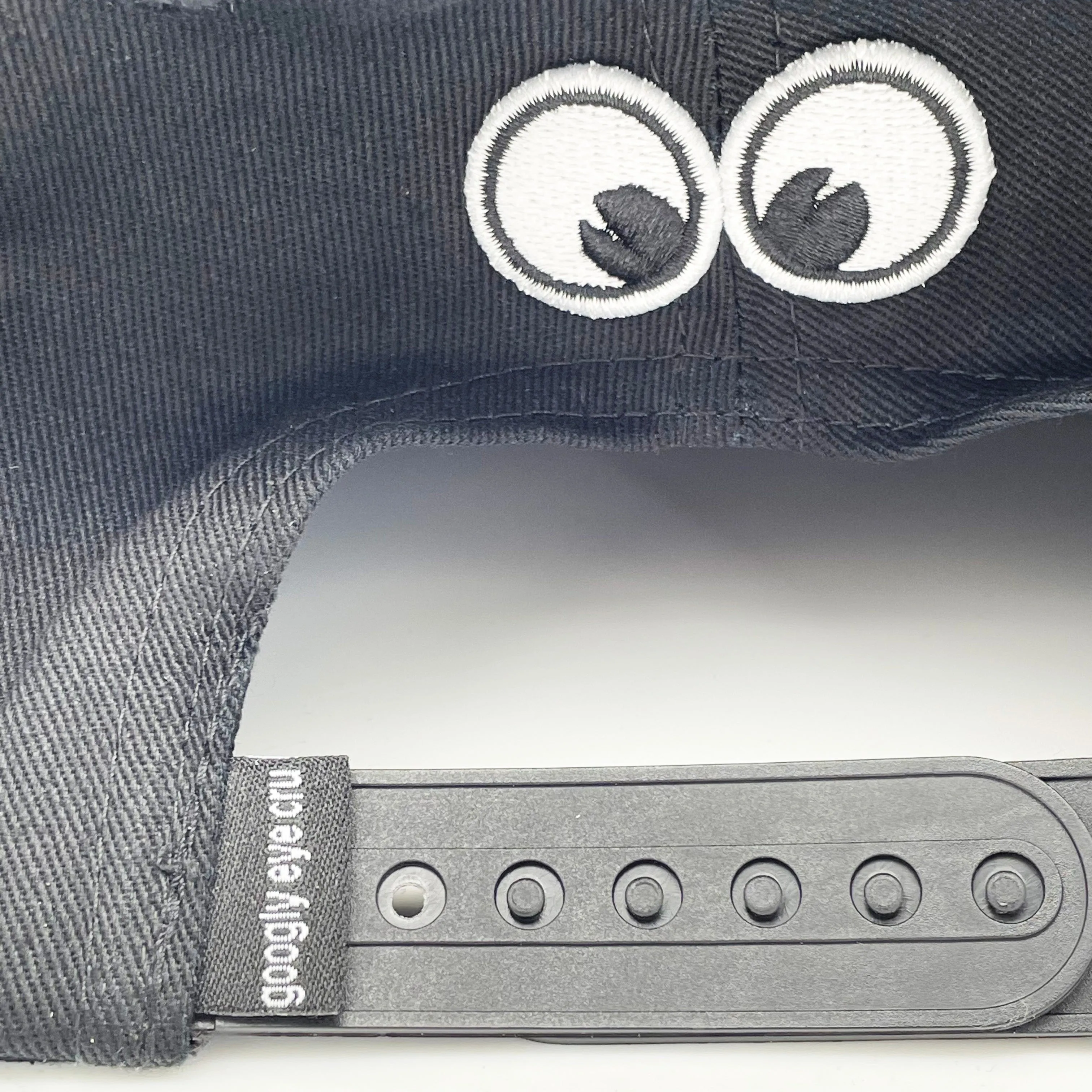HAT: 6-Panel Snap Back Hat