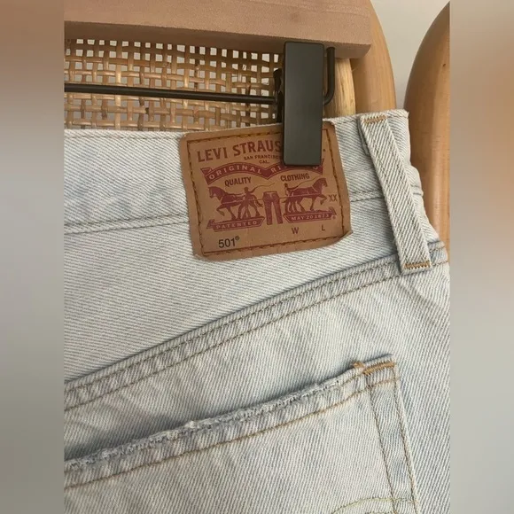 Levi's Premium 501 MID THIGH WOMEN'S SHORTS 31