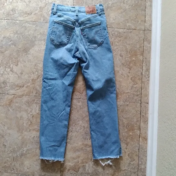 Levi's Ribcage Straight Ankle jeans, size 24