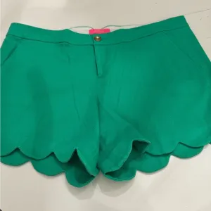 Lilly Pulitzer green buttercup shorts