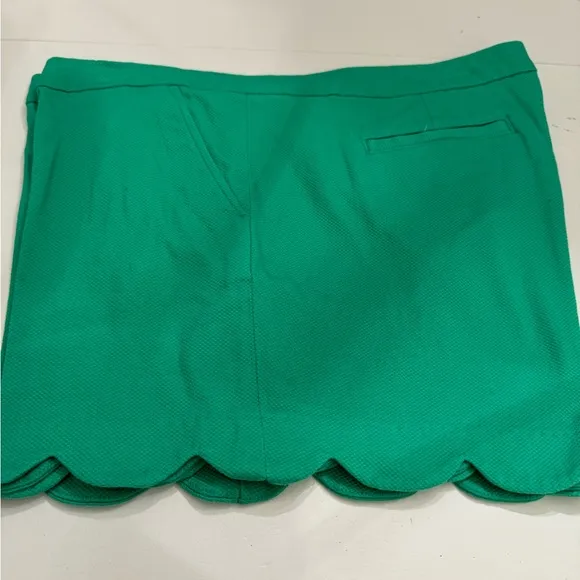 Lilly Pulitzer green buttercup shorts