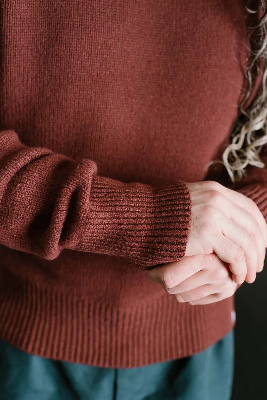 LOCT01.151 - Merino Wool Cashmere Blend Turtle Neck Pullover Relaxed Fit - Dark Brown