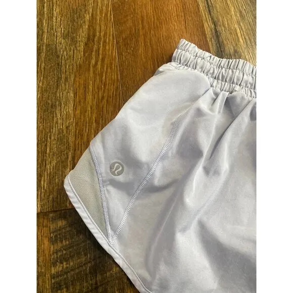 Lululemon Hotty Hot Short II 2.5&quot; Serene Blue Size 6