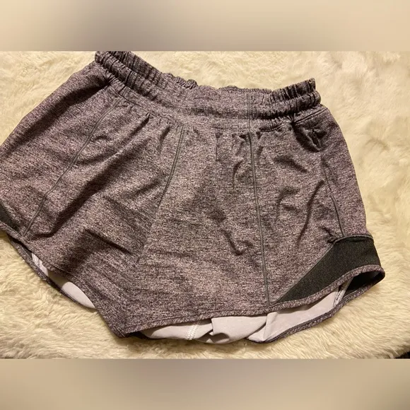 Lululemon Hotty Hot Short Il * Long 4” Heather Lux Multi Black size 2 Tall