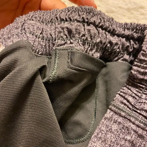 Lululemon Hotty Hot Short Il * Long 4” Heather Lux Multi Black size 2 Tall