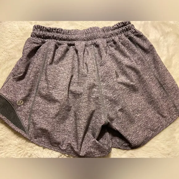 Lululemon Hotty Hot Short Il * Long 4” Heather Lux Multi Black size 2 Tall