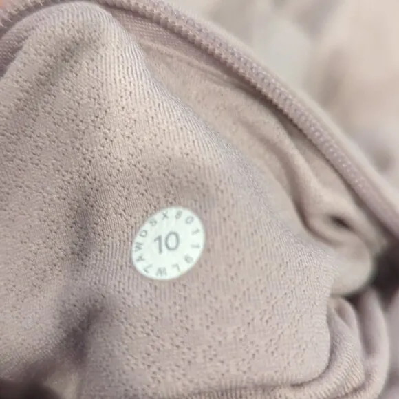 Lululemon Mesh Over Miles Short *3&quot; Powdered Mauve