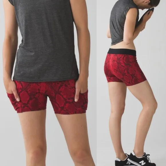 Lululemon What The Sport Short Mini Ziggy Snake Red Tide Cranberry 4 Run Gym