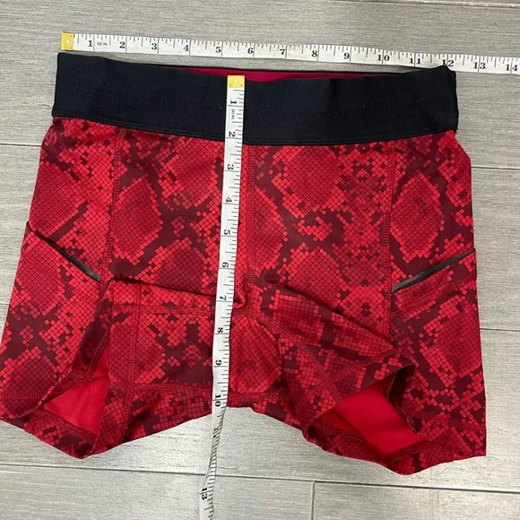 Lululemon What The Sport Short Mini Ziggy Snake Red Tide Cranberry 4 Run Gym
