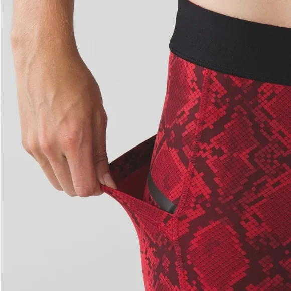 Lululemon What The Sport Short Mini Ziggy Snake Red Tide Cranberry 4 Run Gym