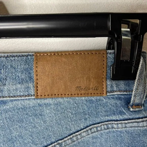Madewell $128 The Tall '90s Straight Jean in Rondell Wash Size T24 NN691