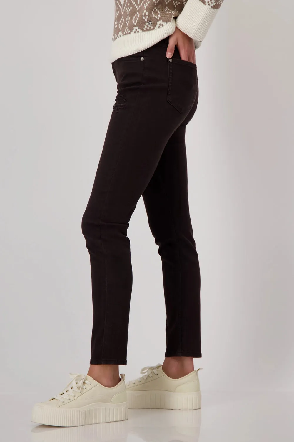Monari Destroyed Jeans with Sequins 808301