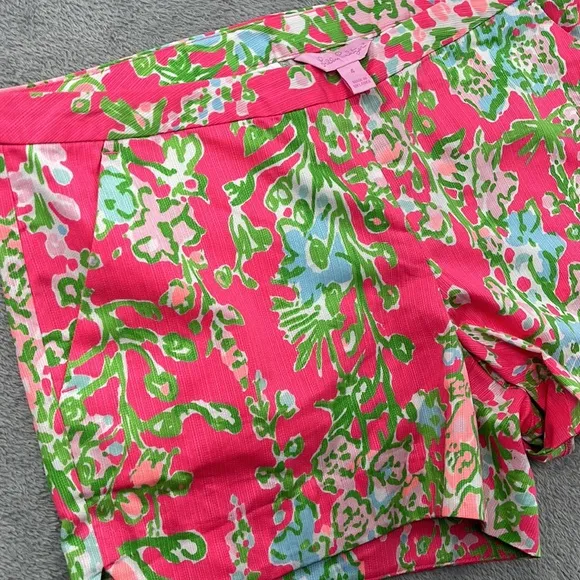 NEW Lilly Pulitzer 4 100% Cotton Pink Floral Women's Shorts