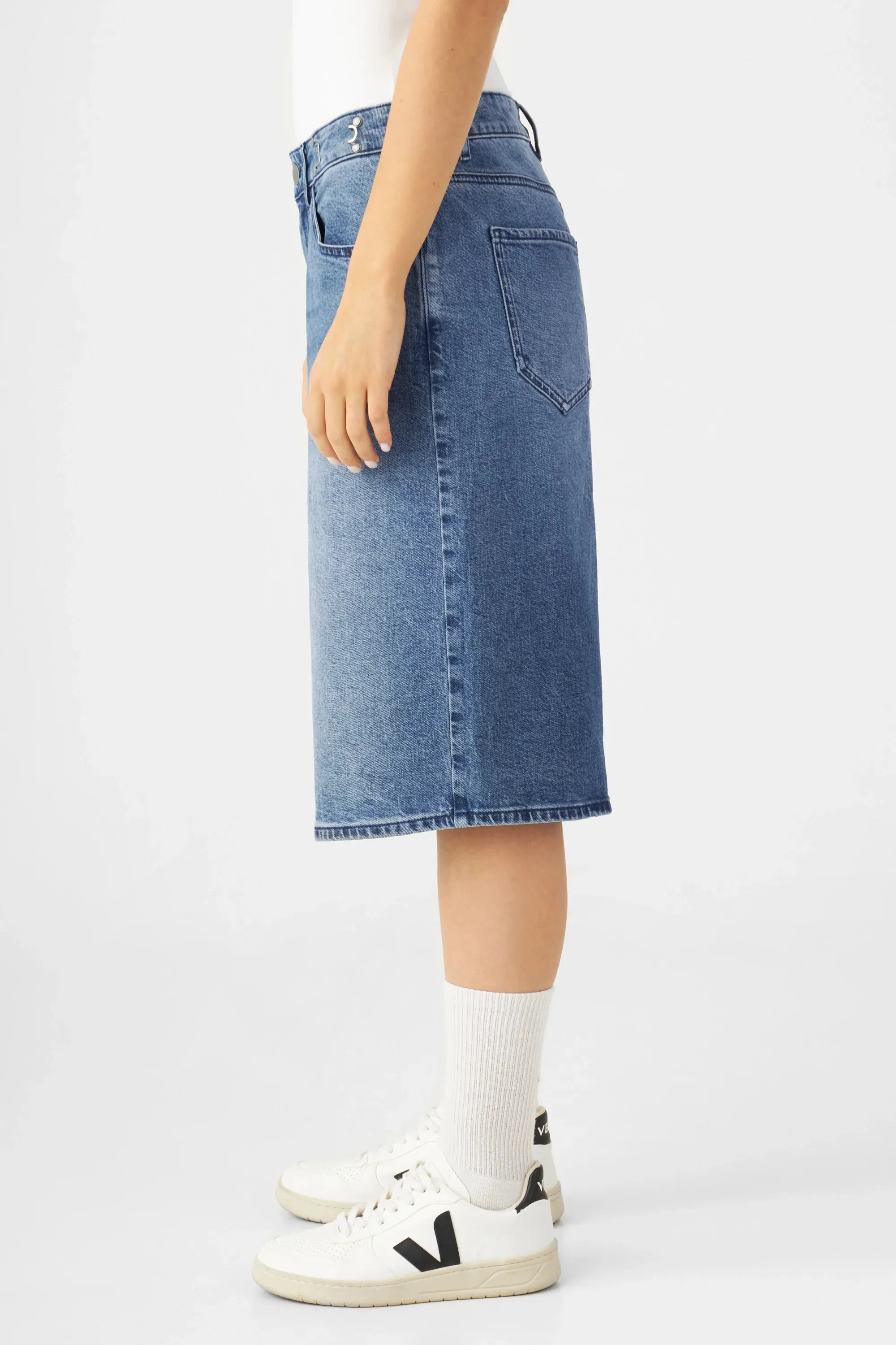 Novi Minimal Stretch Baggy Bermuda Shorts