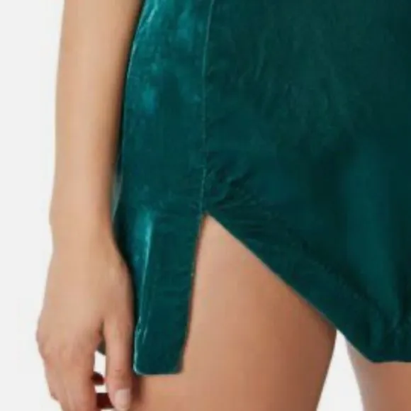 NWT Free People Annalise Velvet Slit Hem Mini Skirt in Deep Teal