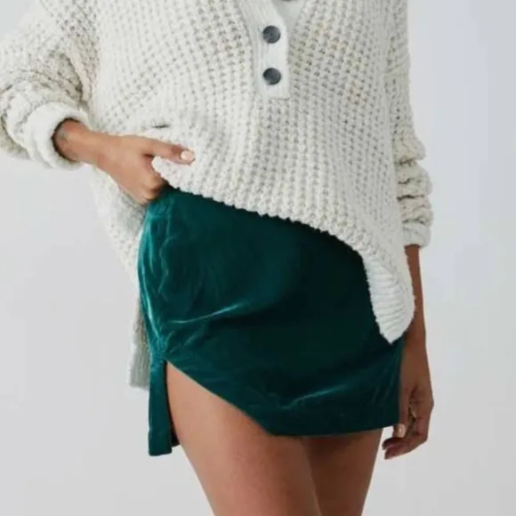 NWT Free People Annalise Velvet Slit Hem Mini Skirt in Deep Teal