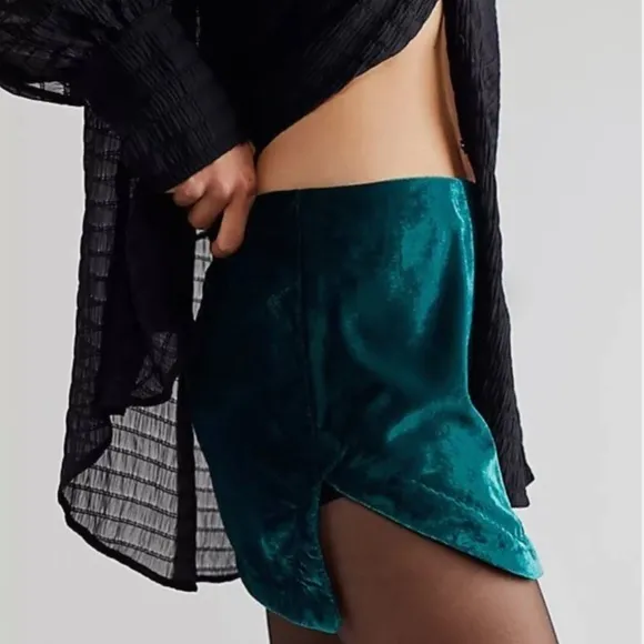 NWT Free People Annalise Velvet Slit Hem Mini Skirt in Deep Teal