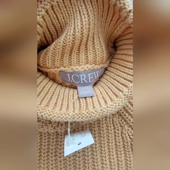 NWT J. Crew Relaxed Rollneck sweater, XXS