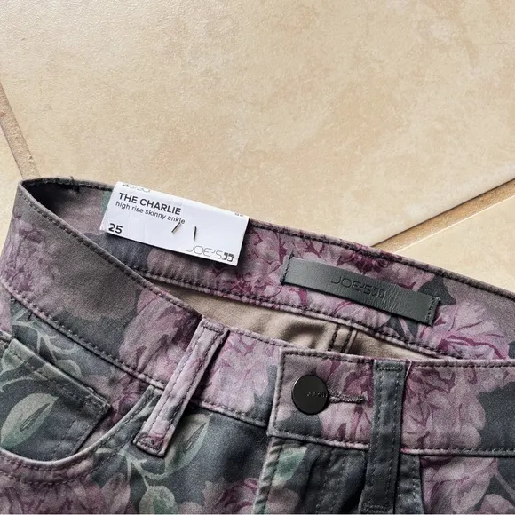 NWT Joe’s Jeans The Charlie High Rise Skinny Ankle Floral Print Jeans - 25
