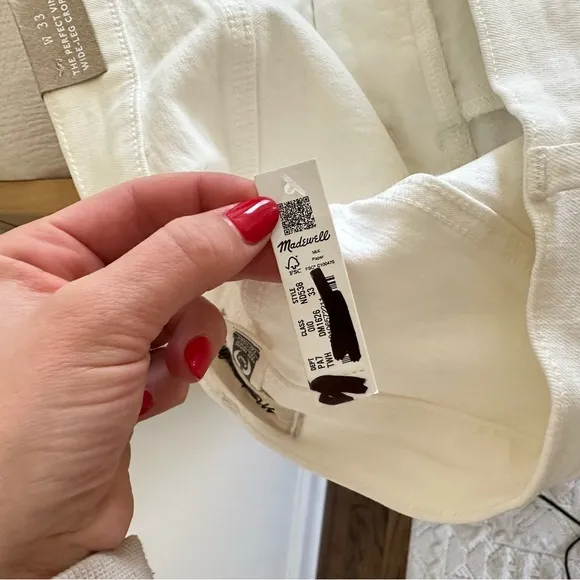 NWT Madewell The Perfect Vintage Wide Leg Crop Jean in Tile White ND538