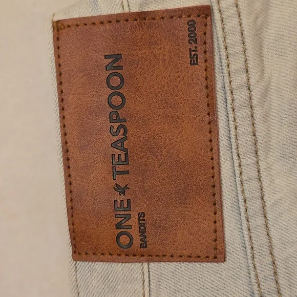 NWT One Teaspoon Bandit Jean Shorts In Size 31