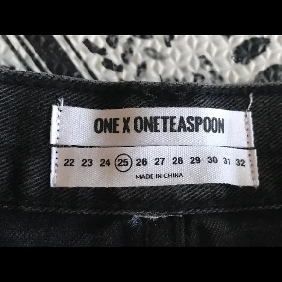 NWT one teaspoon shorts