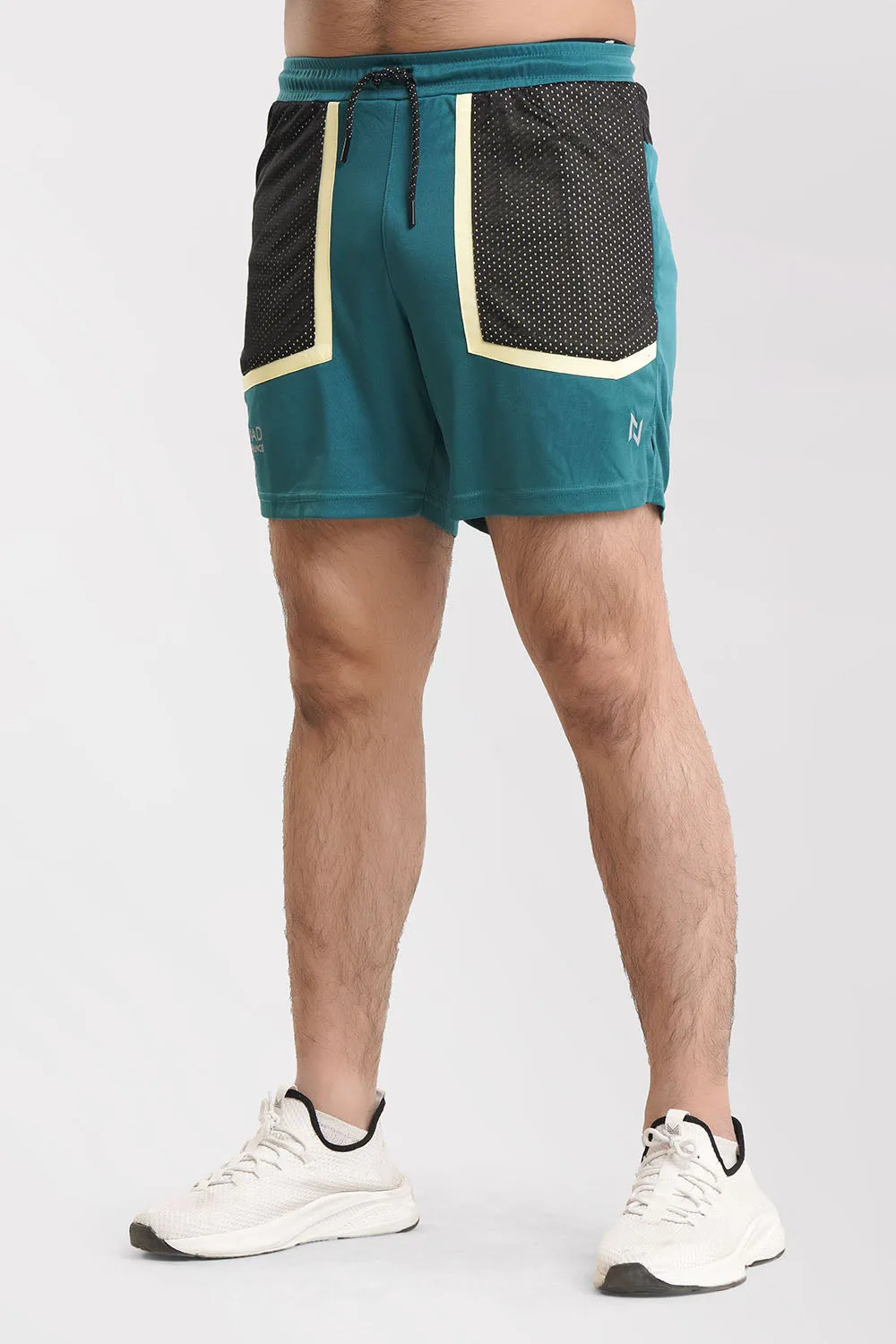 PERFORMANCE MESH SHORT