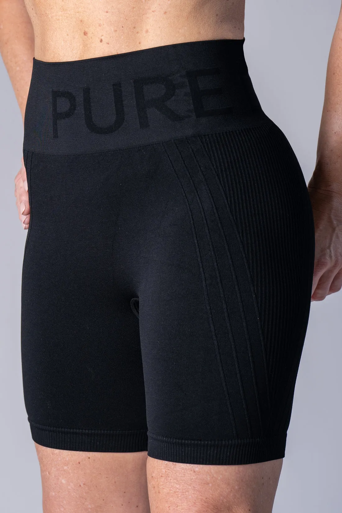 Seamless Shorts - Black