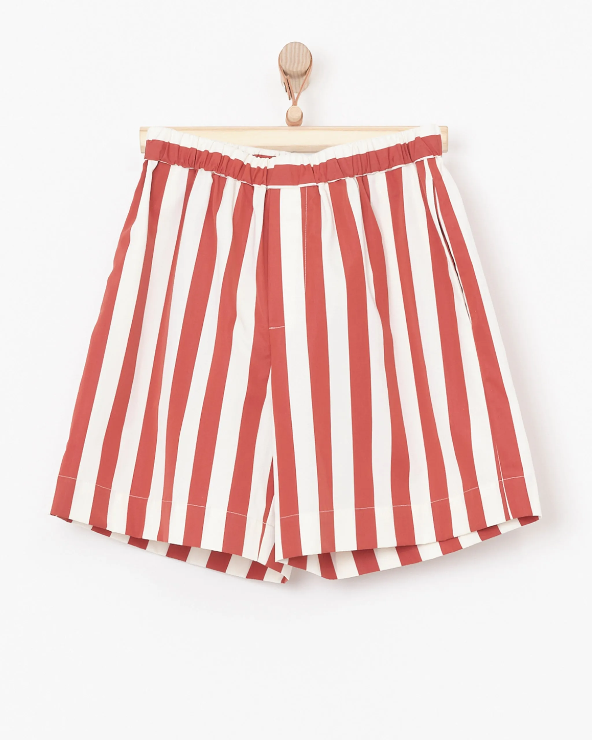 Shorts in Red Stripe