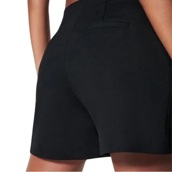 Spanx the perfect A Line shorts black medium NWT