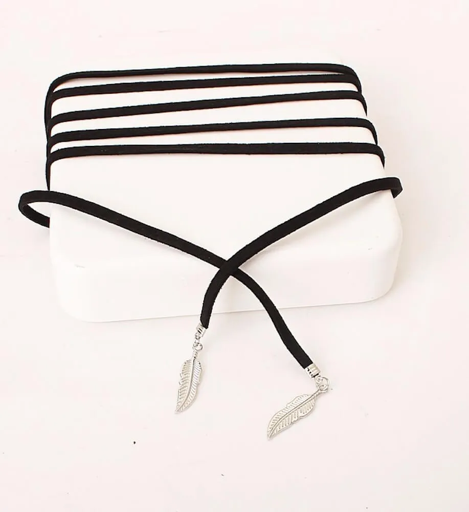 Suede Choker x Feather