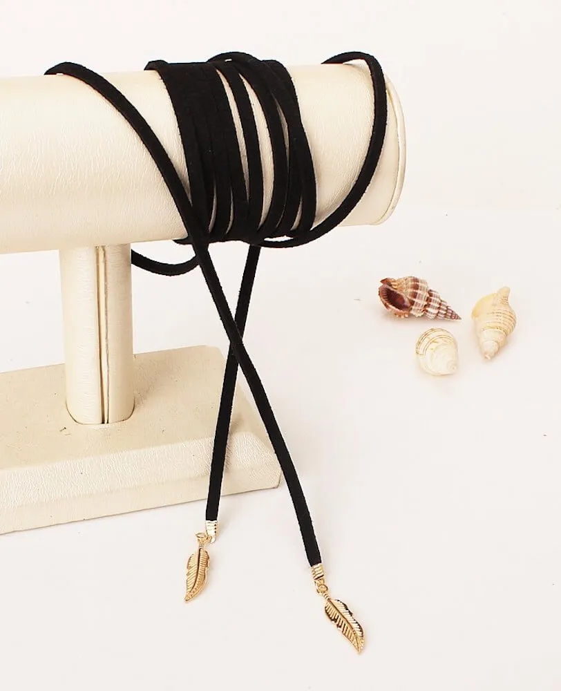 Suede Choker x Feather
