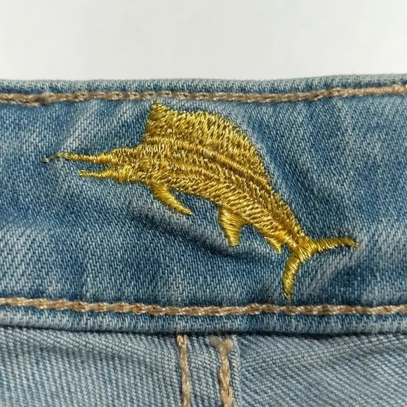 Tommy Bahama Slim Boyfriend Mid Rise Distressed Light Wash Jeans Blue Size 26