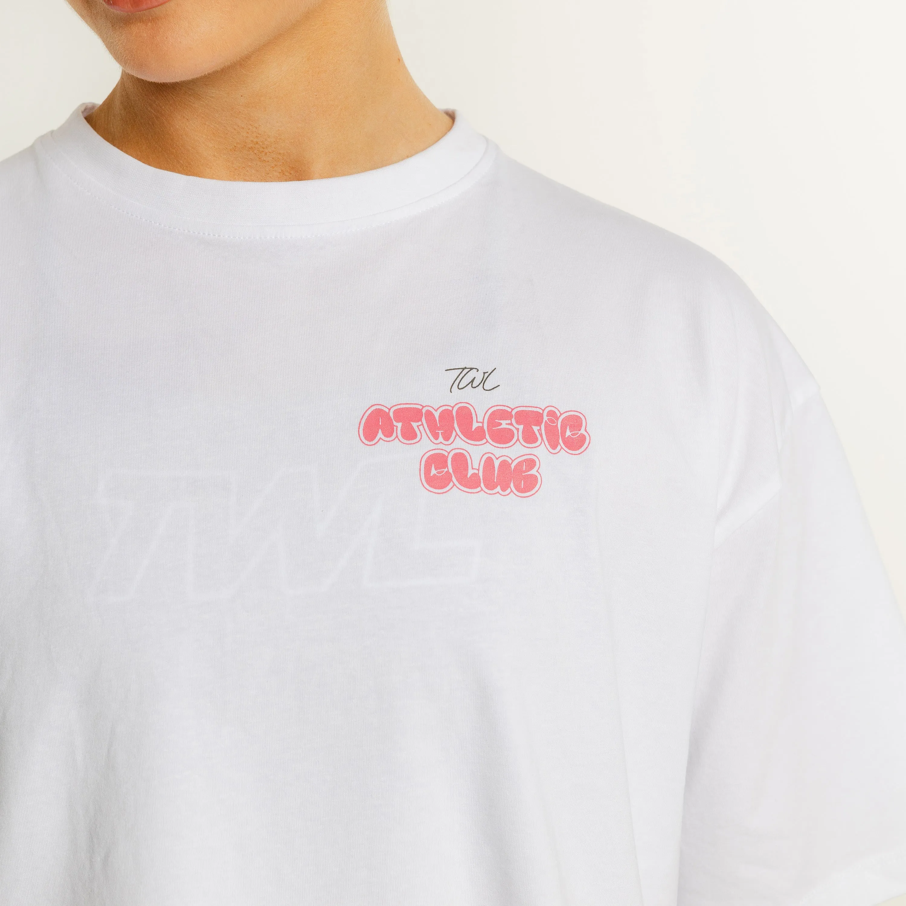 TWL - WOMEN'S OVERSIZED CROPPED T-SHIRT - ATHLETIC CLUB - WHITE