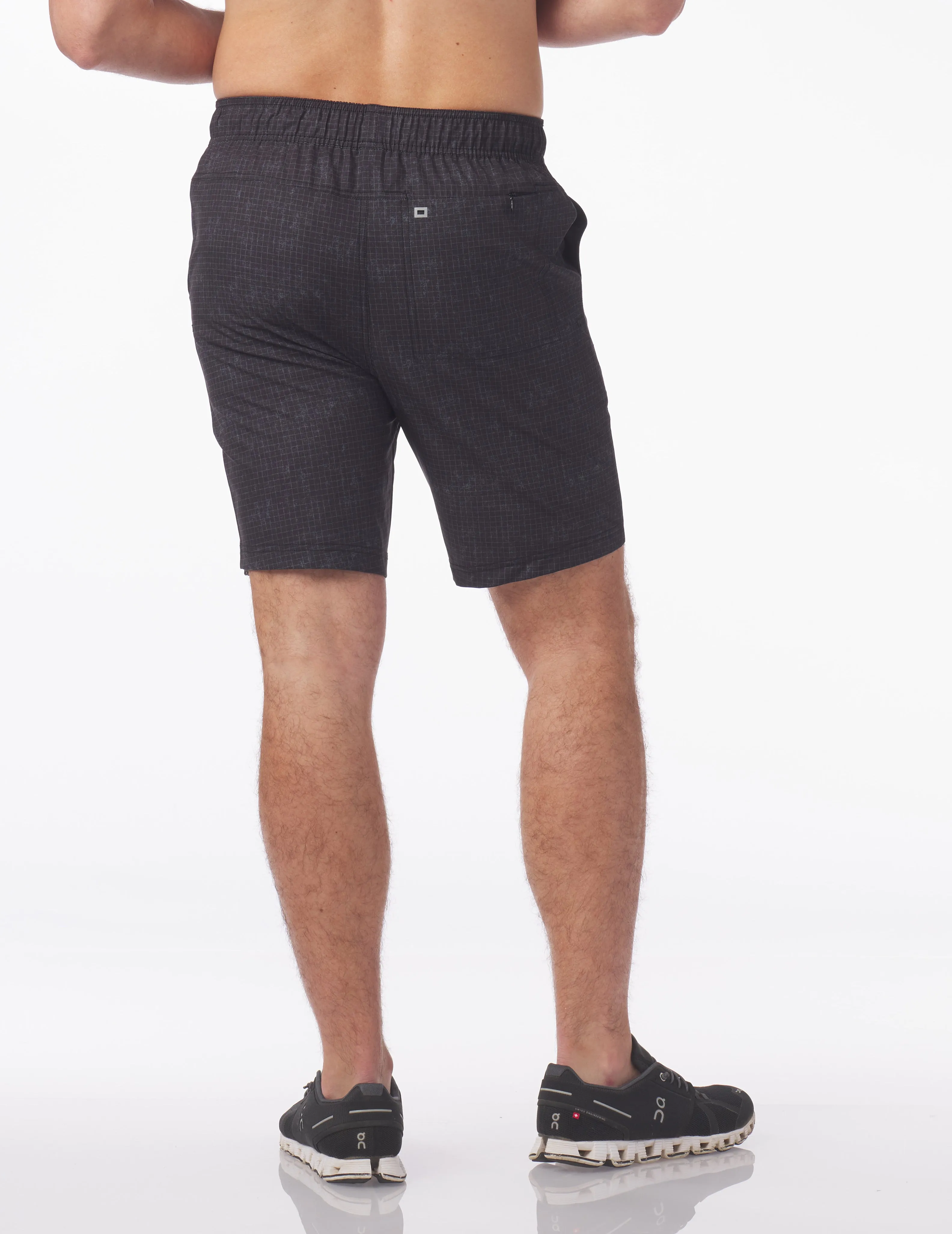 Versatility Short 7.5": Black Grid